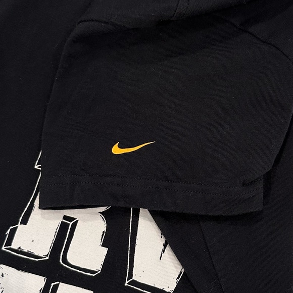 Nike Dri Fort Cotton Tee survivor live strong T-shirt black white women’s XS - Picture 6 of 6